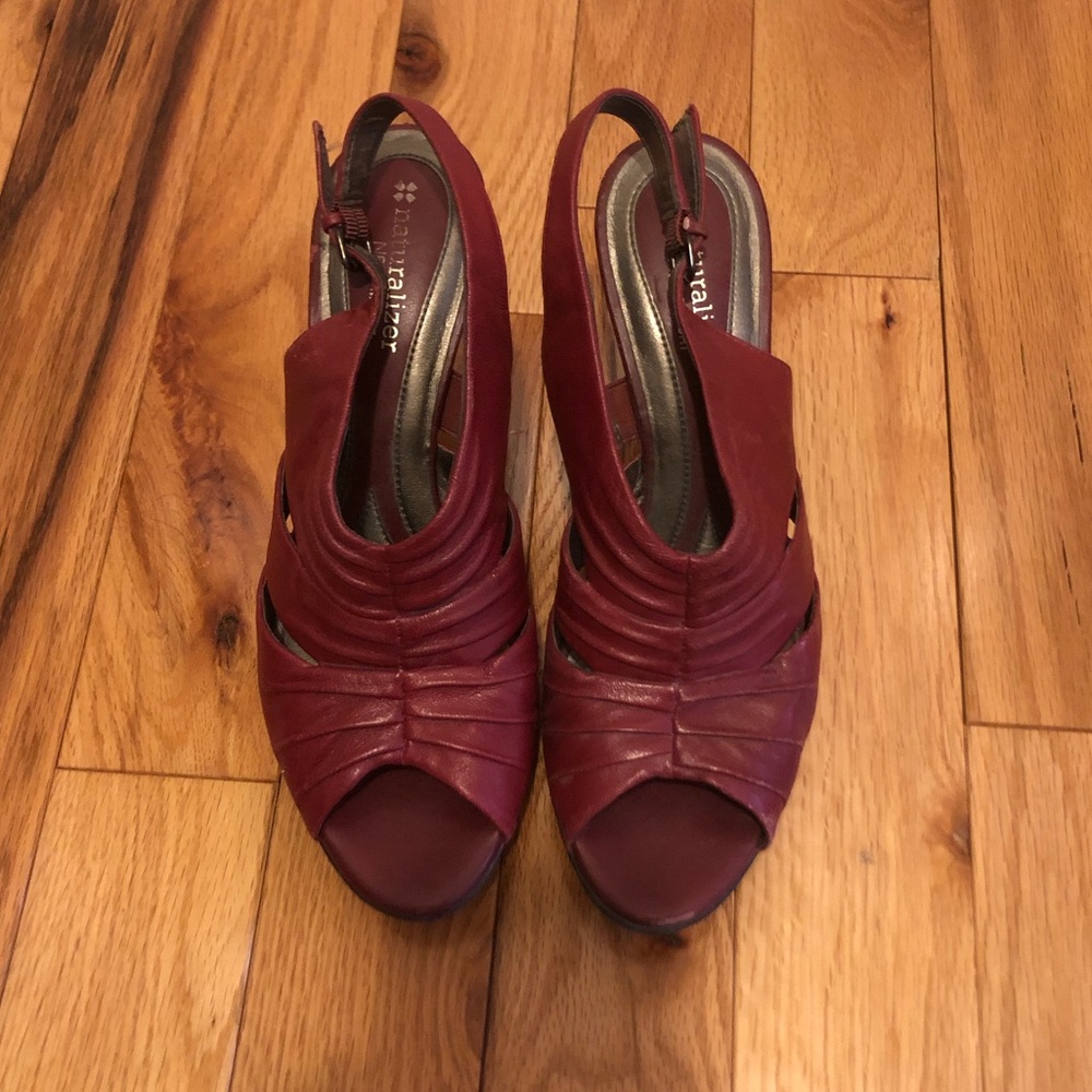 Naturalizer dark red heels size 9